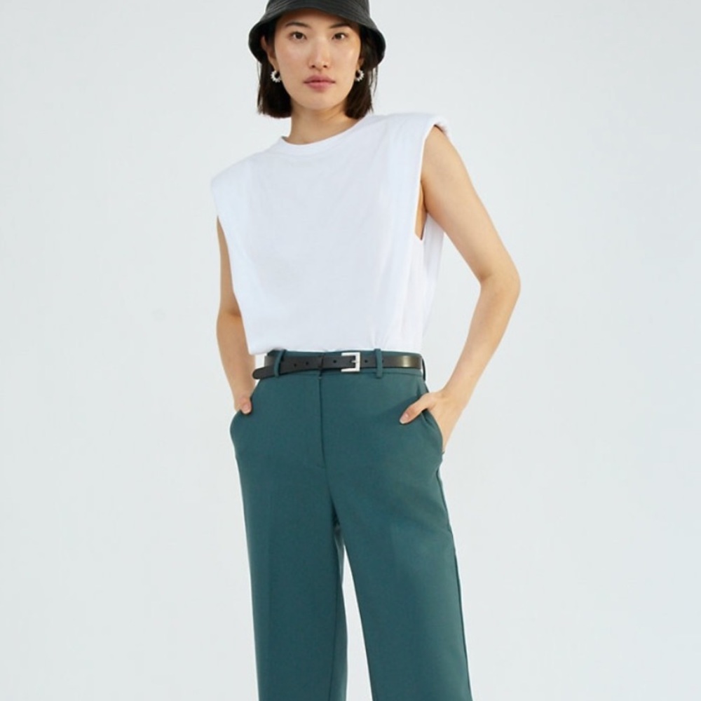 Aritzia Babaton Shoulder Pad Sleeve White T-Shirt
